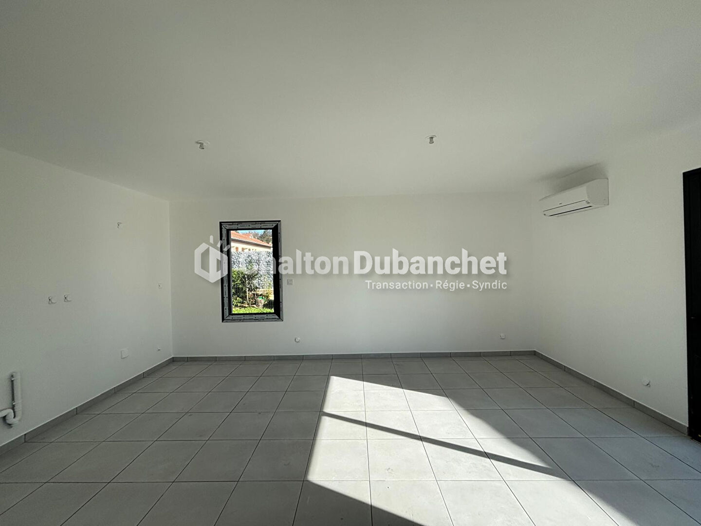 Photo ST NIZIER SOUS CHARLIEU - Maison de 93 m² image 5/6