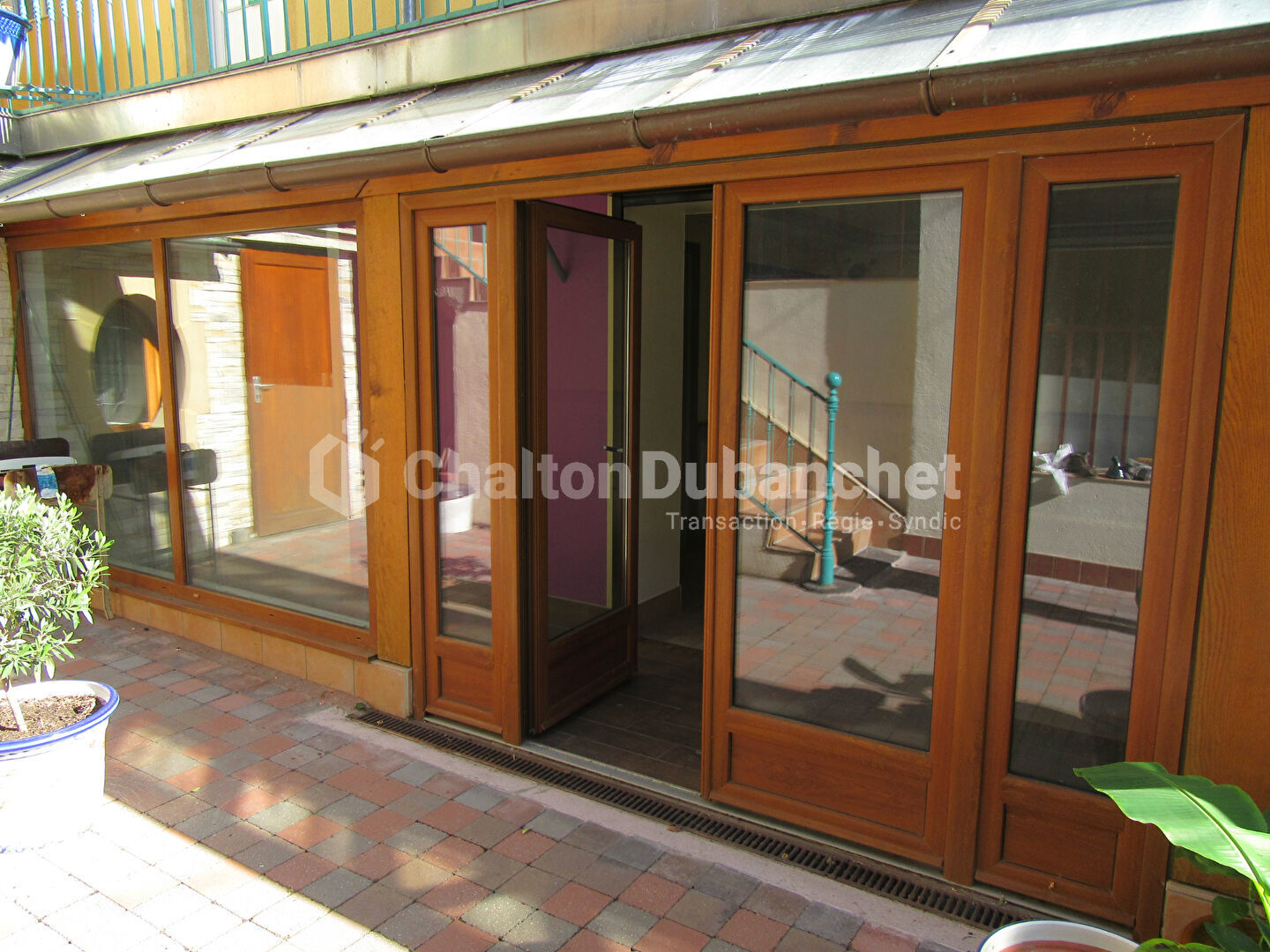 Local d'activité Roanne 3 pièce(s) 90 m2