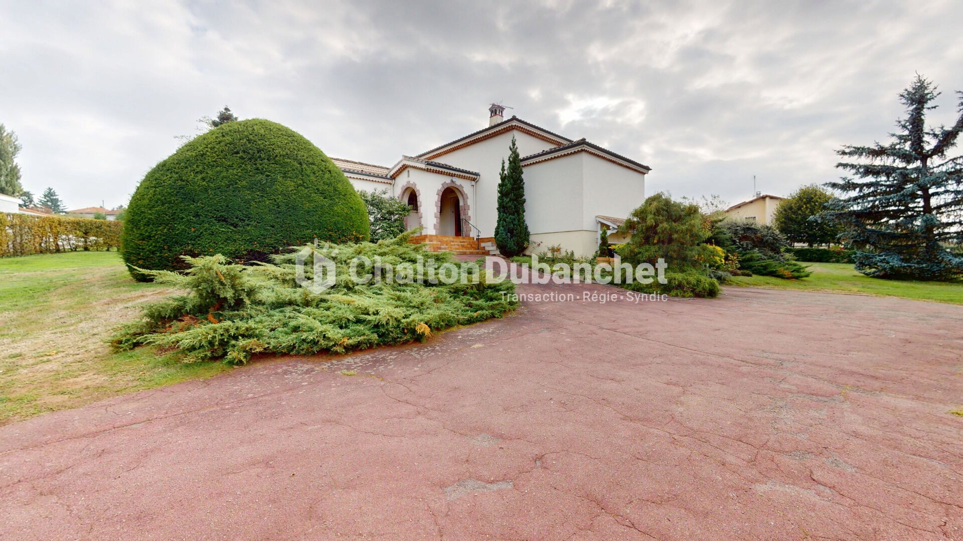 Maison Commelle Vernay 5 pièce(s) 160 m2