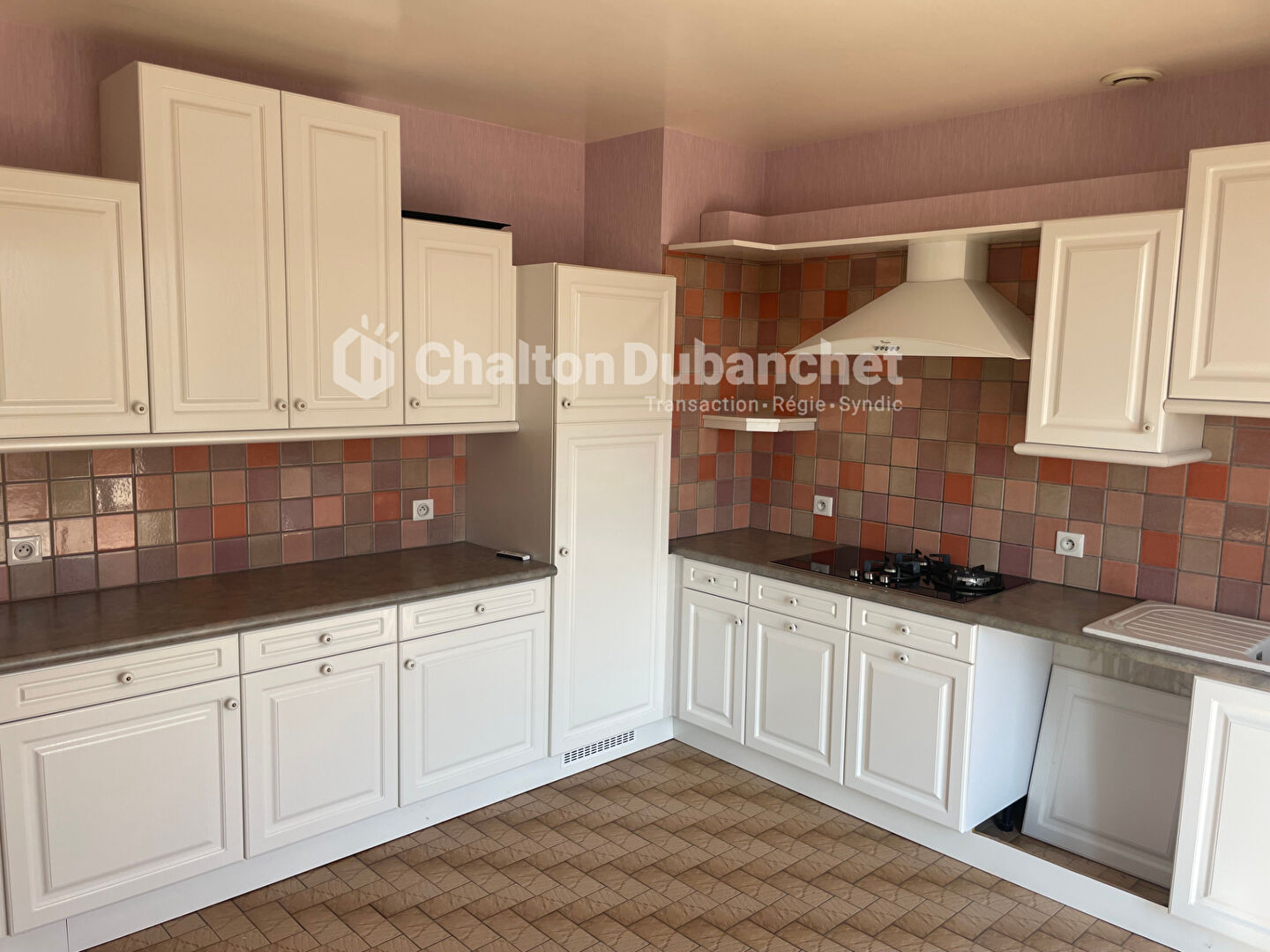 Photo FOURNEAUX  - Maison de 150m² et son entrepôt de 90m² image 4/6