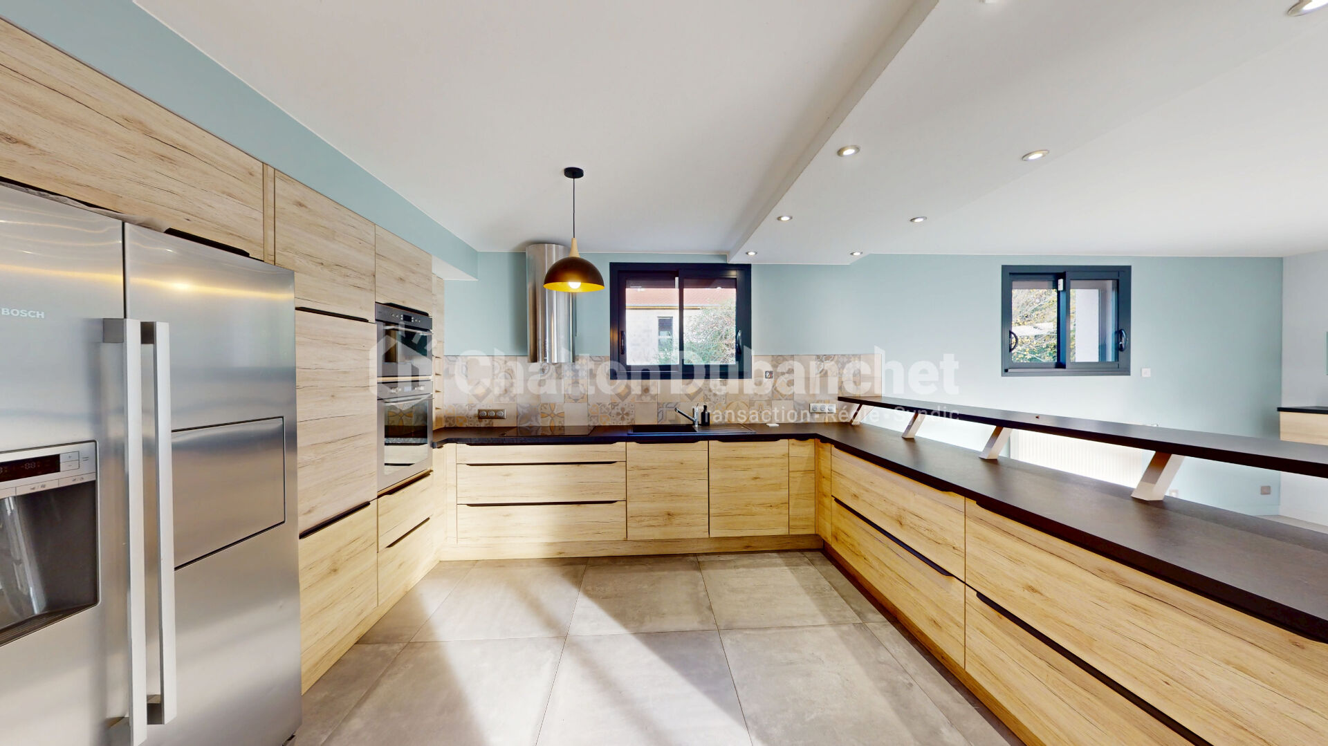 Photo Maison Riorges 9 pièce(s) 245 m2 image 2/6