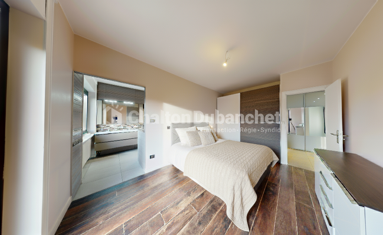 Photo Maison Riorges 9 pièce(s) 245 m2 image 6/6