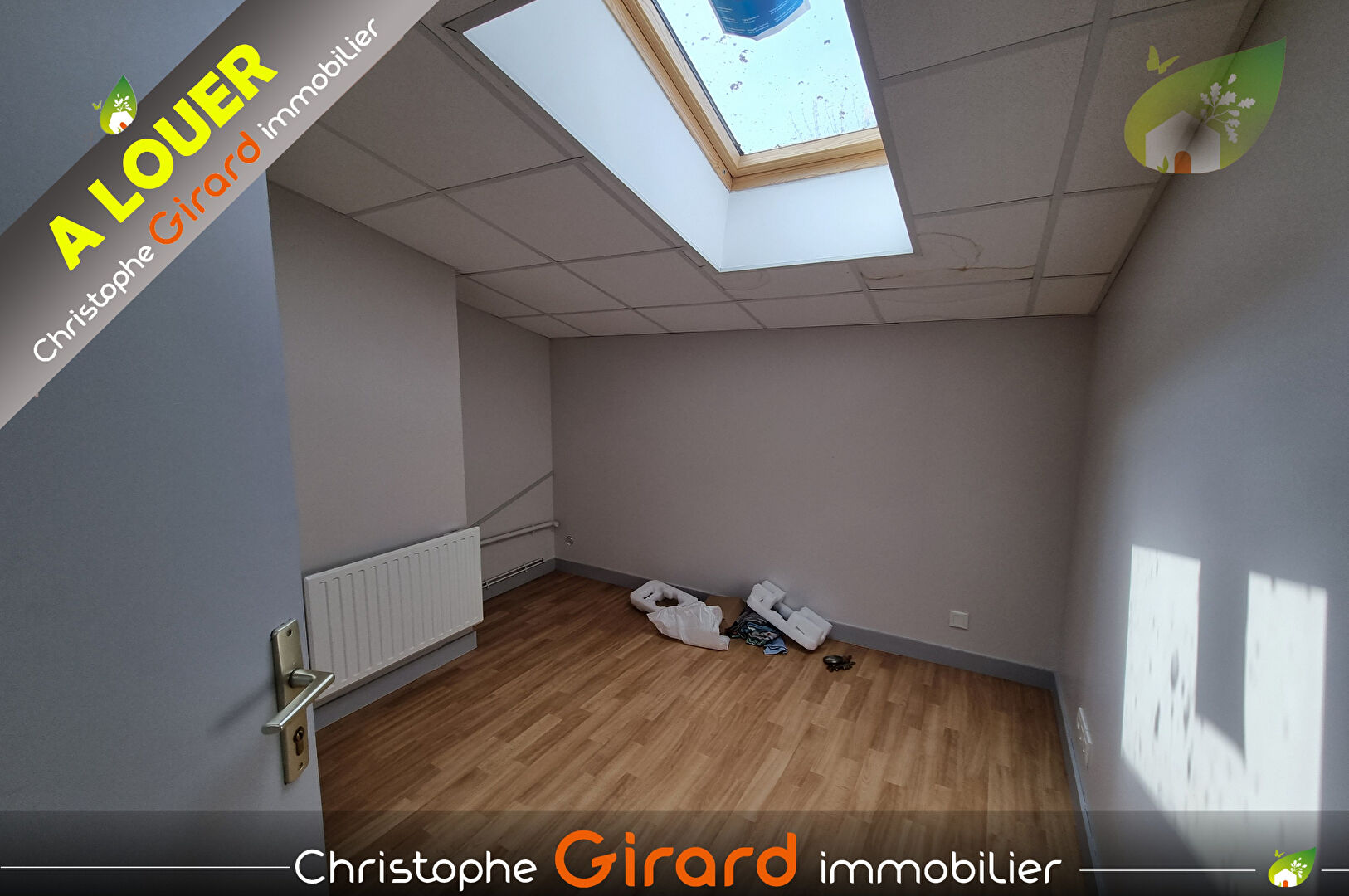 Photo LOCAL BUREAUX A LOUER A TINTENIAC (35190) image 4/6