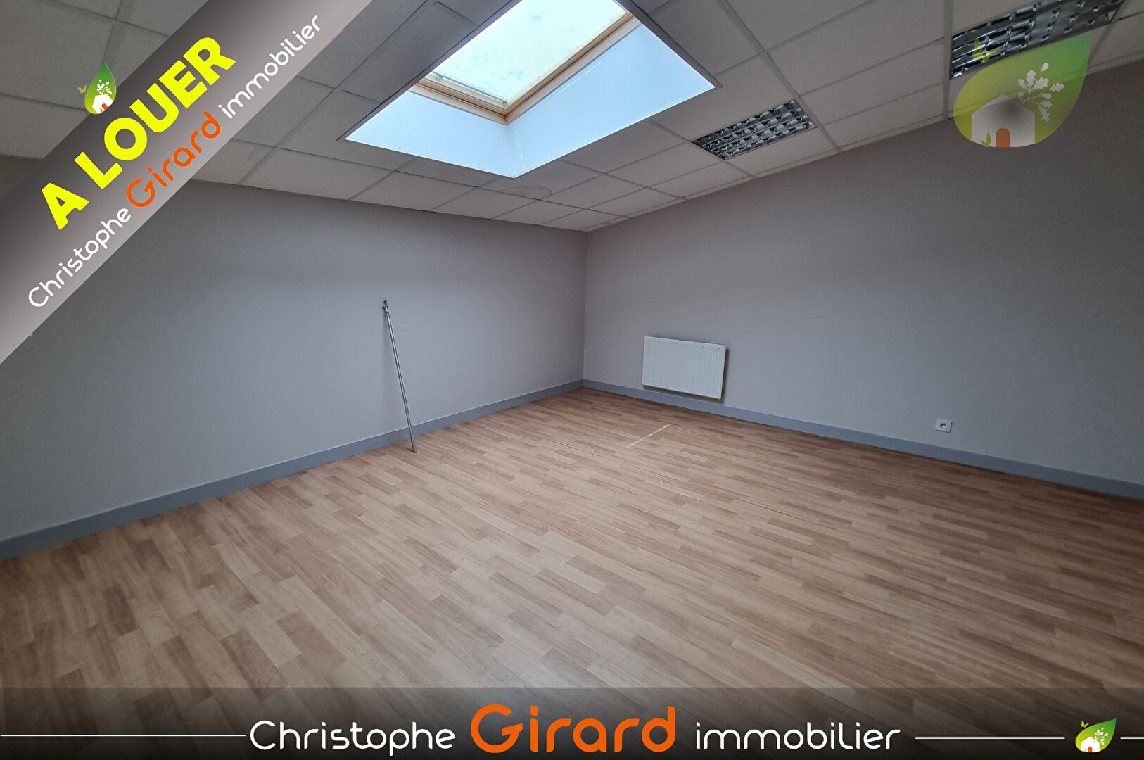 Photo LOCAL BUREAUX A LOUER A TINTENIAC (35190) image 5/6