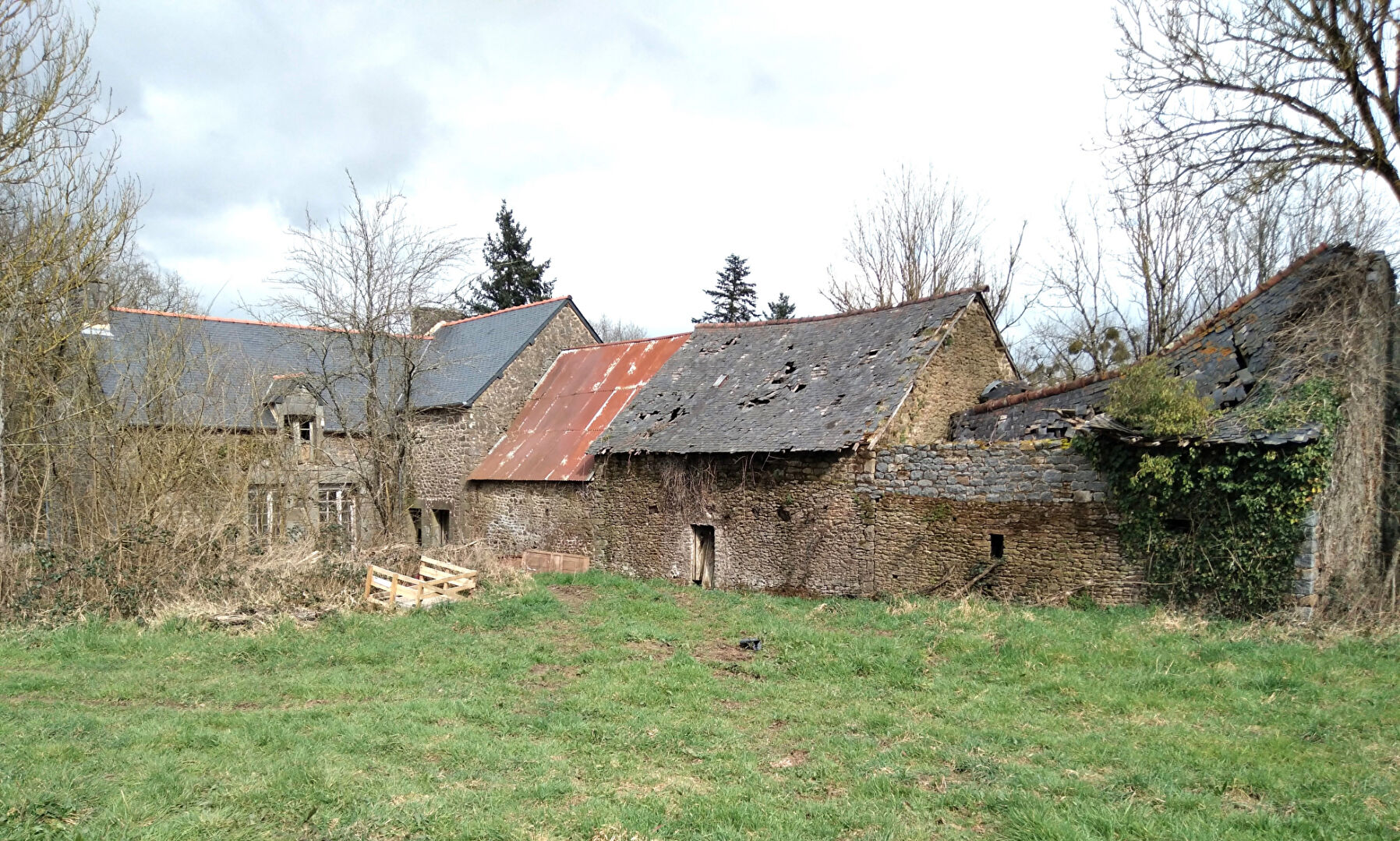 Maison Le Tronchet 2 pièce(s)