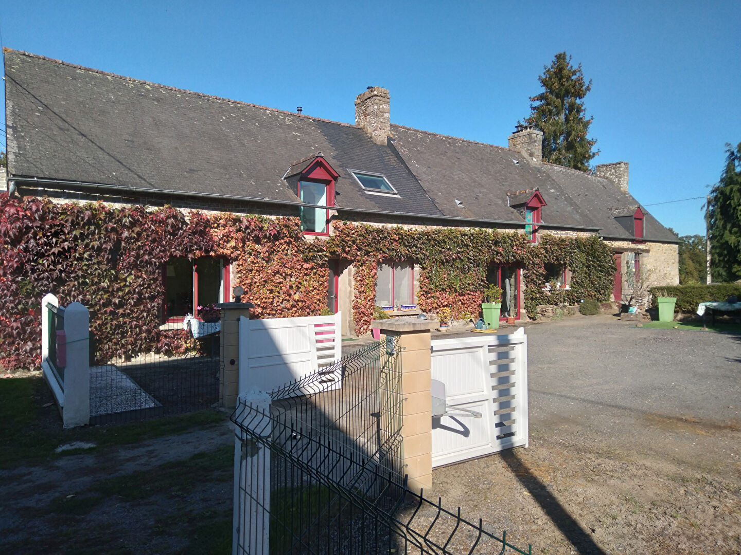 Photo Maison Bonnemain 6 pièce(s) 142 m2 image 1/6