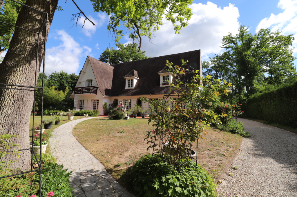 Propriété dans le Domaine du Lys à Lamorlaye Lamorlaye 60260