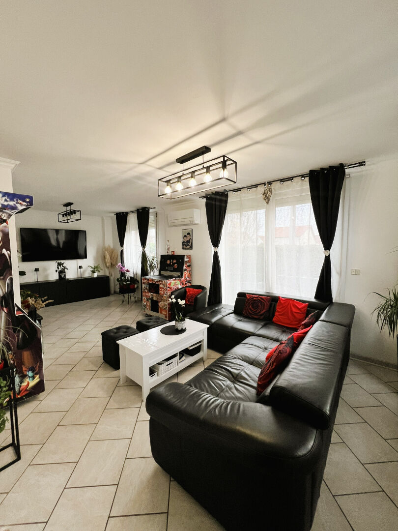 Photo EXCLUSIVITE COMEBACK - Maison à Survilliers 4 pièces 102 m² - sous-sol total - Terrain de 422 m² !!! image 2/6