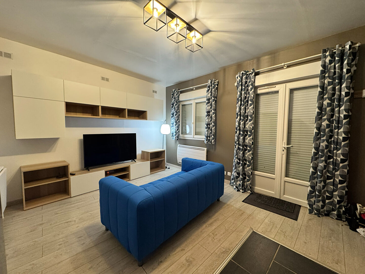 Appartement  A loué  meublé sur la ville  de Coye La Foret 2 pièce(s) 34.3 m2 avec jardin + 1place de parking privatif.