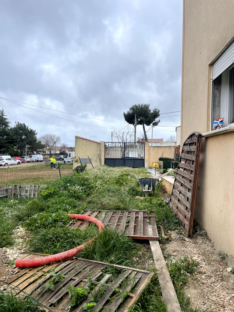 Photo Terrain Constructible 714 m2. image 3/4