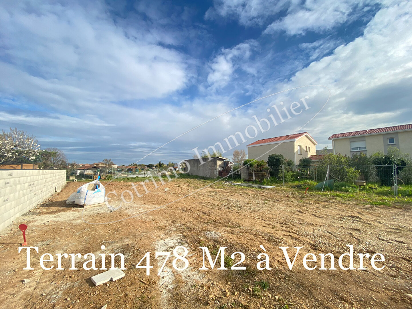 Photo CHASSIEU centre Terrain 478m² libre constructeur image 3/3