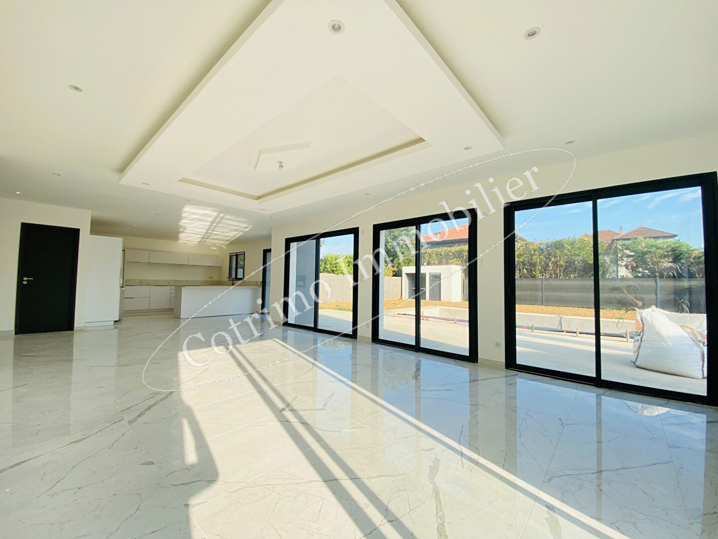 Photo ST PRIEST Villa haut standing 5P 143m² + Gge Terrain 698m² image 4/6