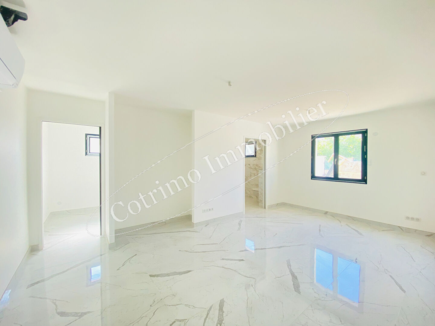 Photo ST PRIEST Villa haut standing 5P 143m² + Gge Terrain 698m² image 6/6