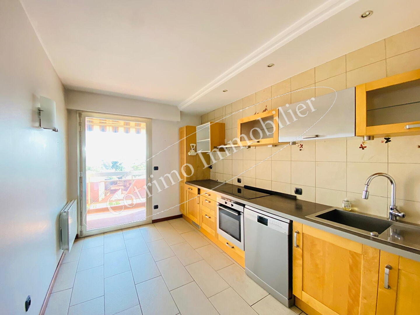 Photo BRON Beau T4 de 105m²+terrasse+ parking+cave image 5/6