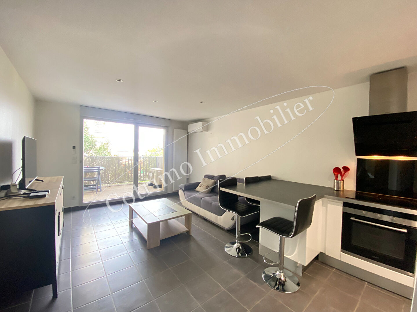 Beau T2 meublé 42m²+Balcon+garage