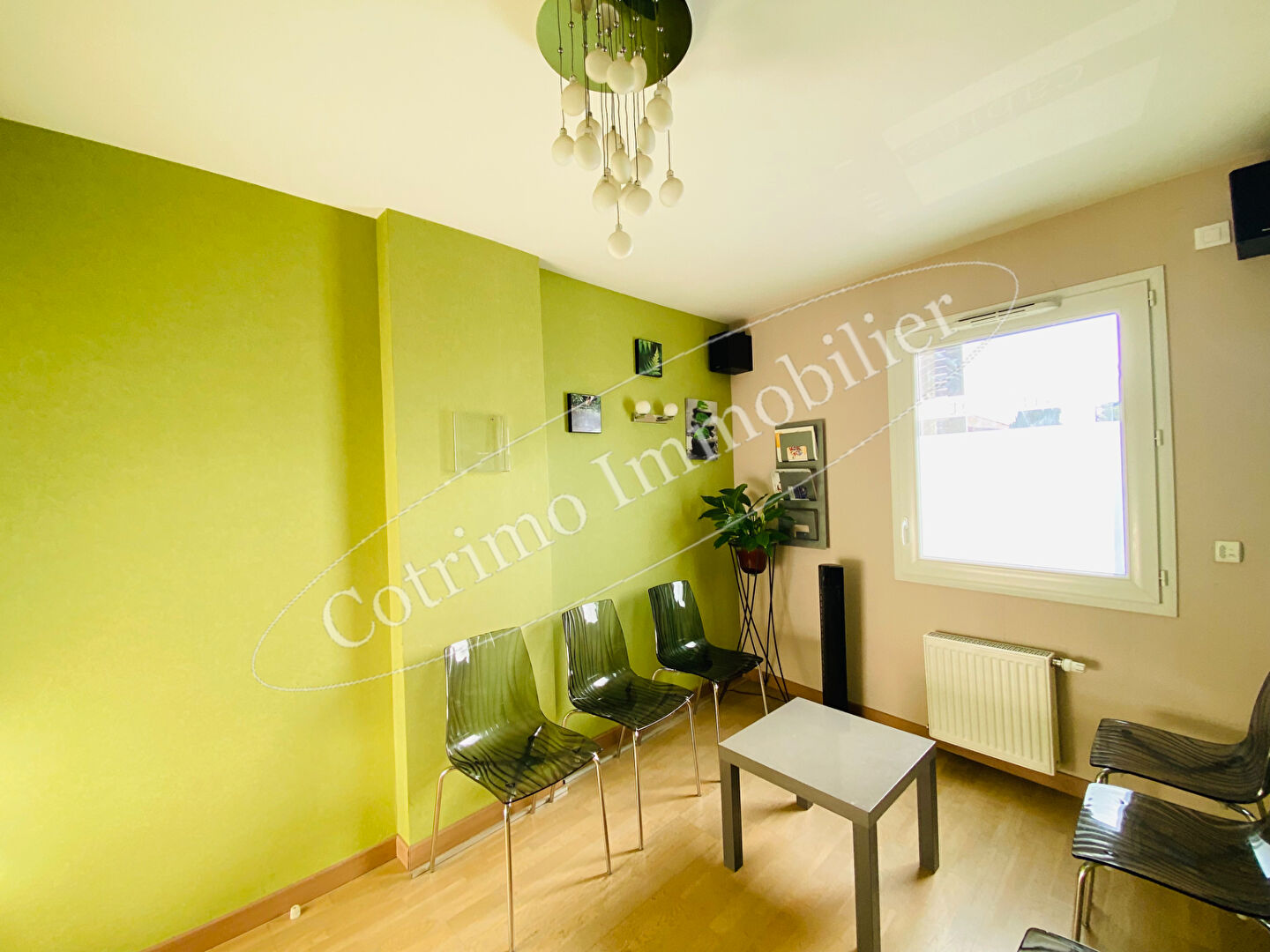 Photo CHASSIEU Centre T3 de 65m²+Terrasse+Balcon+Garage image 3/4