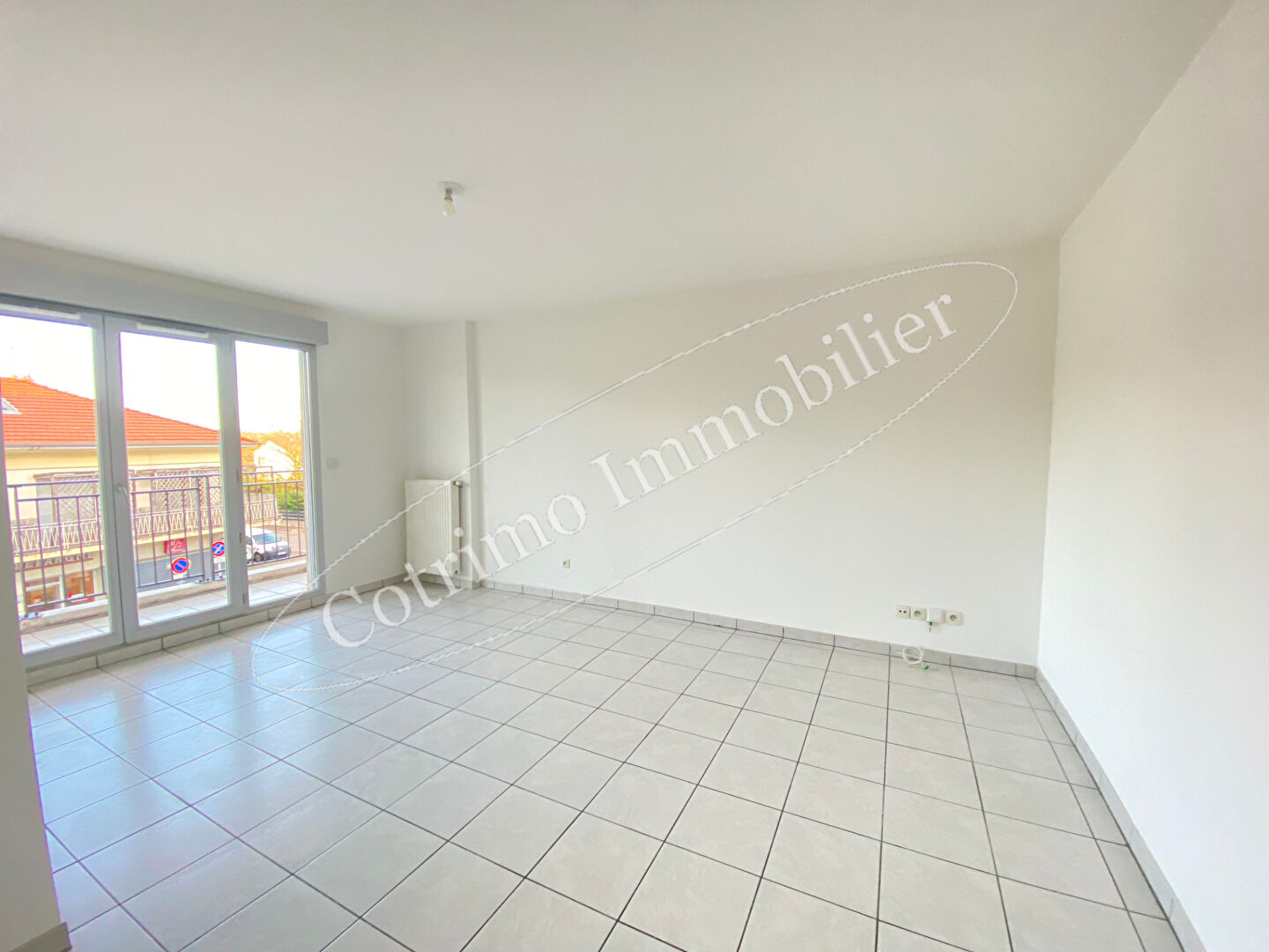 Photo CHASSIEU T2 bis 52m²+garage+cave image 2/6