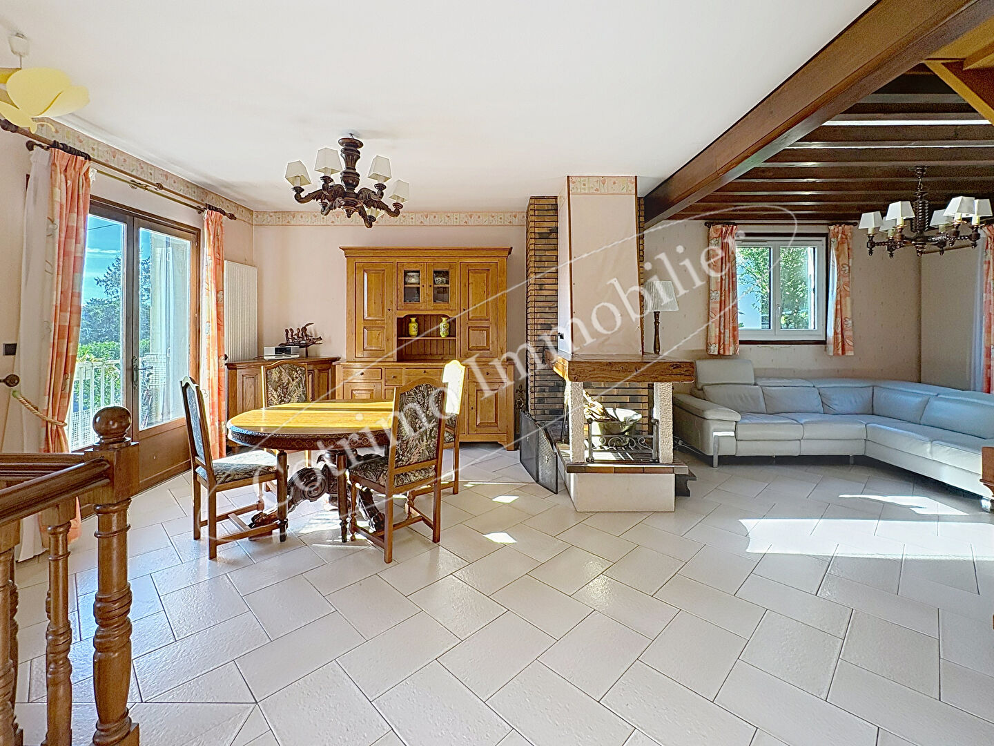 Photo Maison Brignais 8 pièces 268m² utiles + garage + jardin 800m² image 2/6