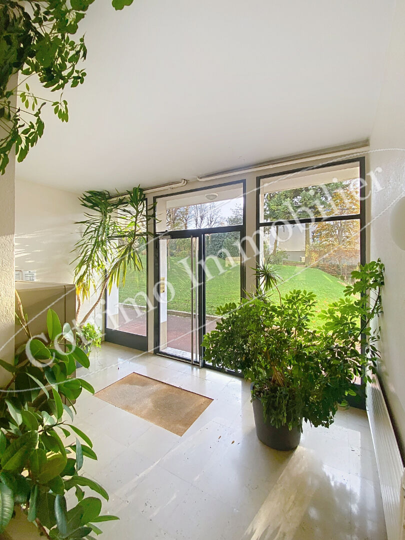 Caluire Et Cuire T3 de 60m² proche centre village