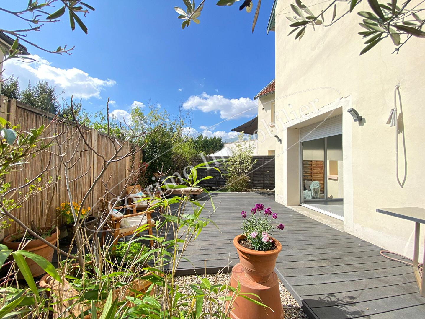 Agence immobilière de 
 COTRIMO GESTION GENAS - COTRIMO GESTION GENAS 
