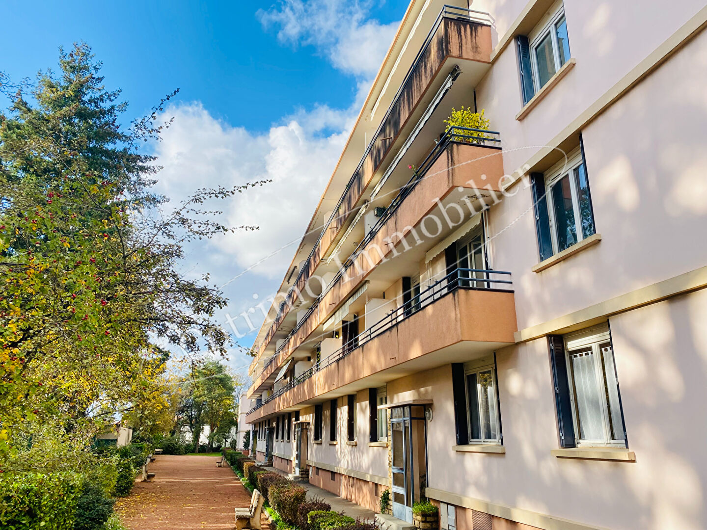 Agence immobilière de 
 COTRIMO GESTION GENAS - COTRIMO GESTION GENAS 
