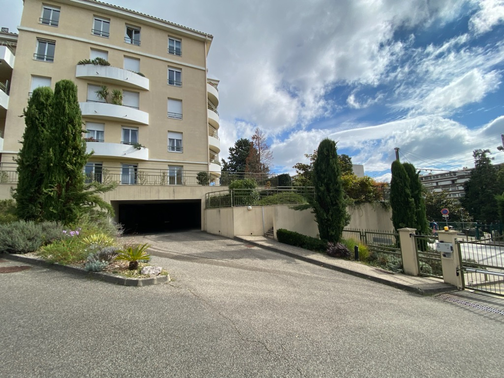 Agence immobilière de 
 COTRIMO GESTION GENAS - COTRIMO GESTION GENAS 
