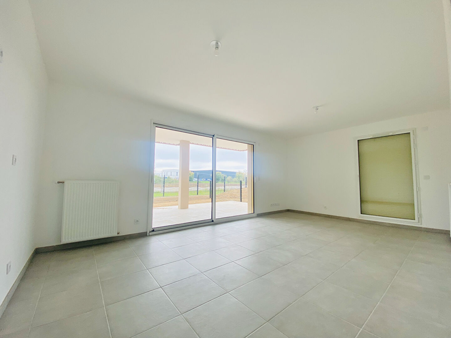 Photo GENAS Programme Neuf Appt 3P 62.50 m²+terrasse+jardin image 3/5