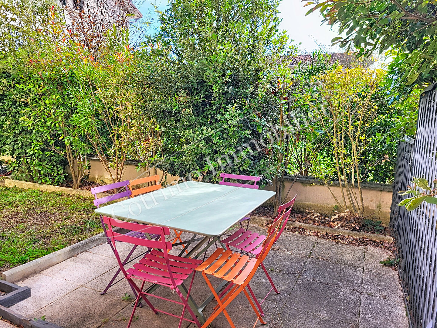 Photo GENAS T2 meublé 44m² env.+Gge + Cellier image 1/6