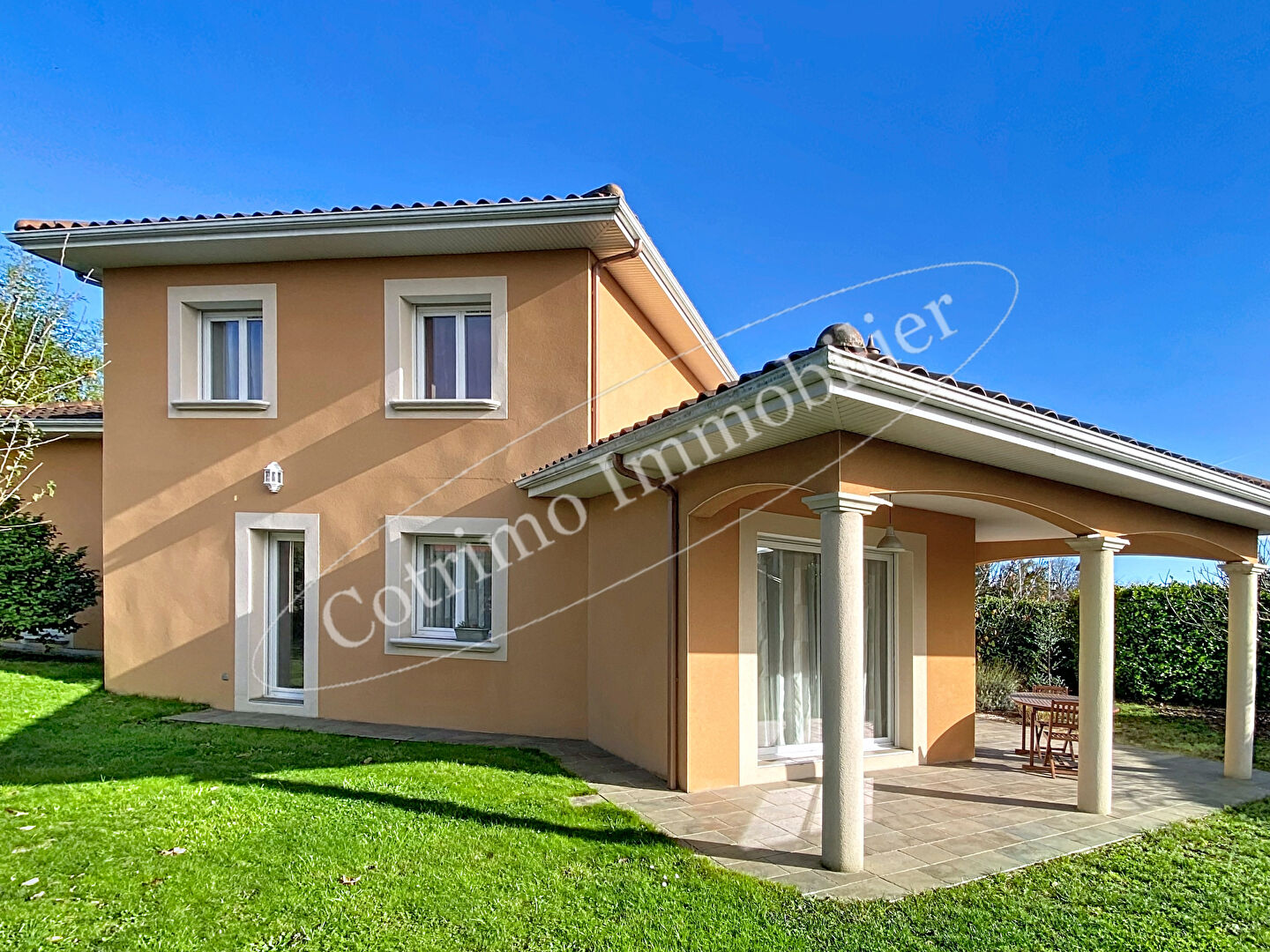 Genas Maison de 152m² habitables proche centre Terrain 755m²