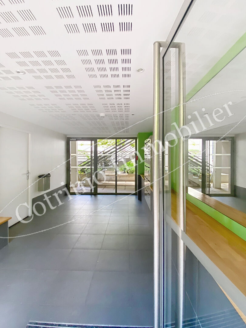 CHASSIEU 69680 Beau T2 de 39,44m²+balcon+parking