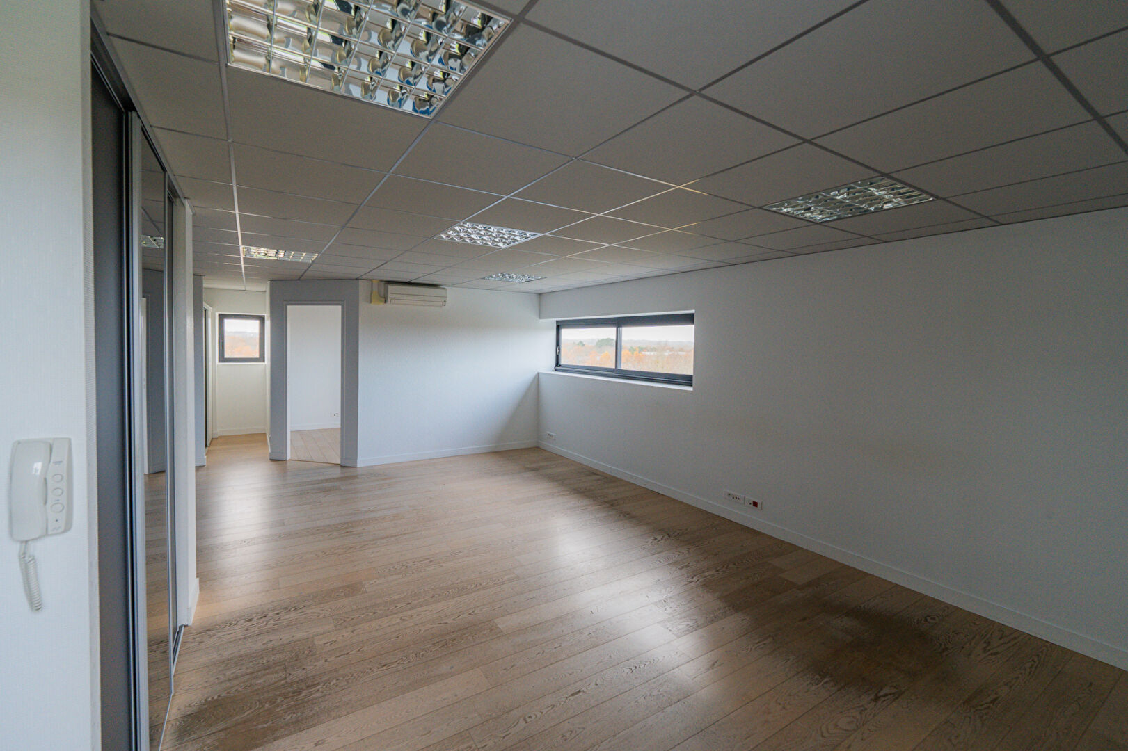 Photo SAINT PHILBERT DE GRAND LIEU image 1/6