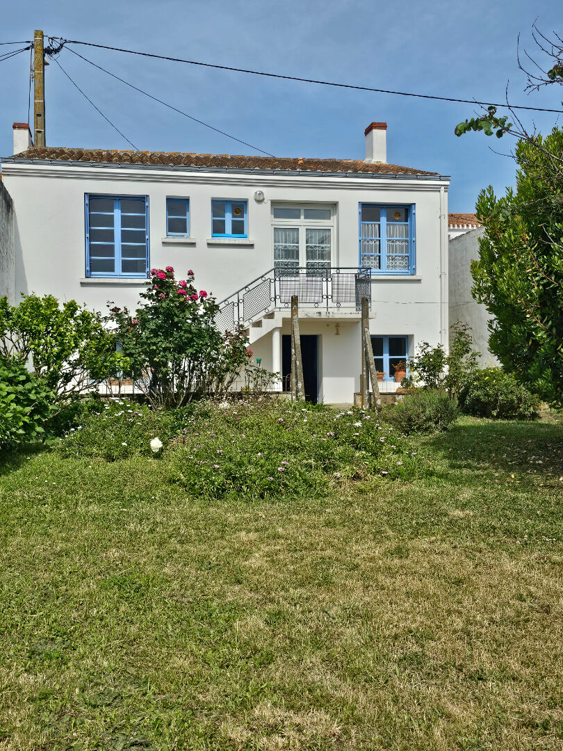 Photo ILE D'YEU - PORT JOINVILLE image 2/6