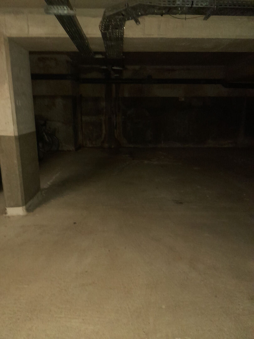 Parking / box Gometz Le Chatel 15 m2