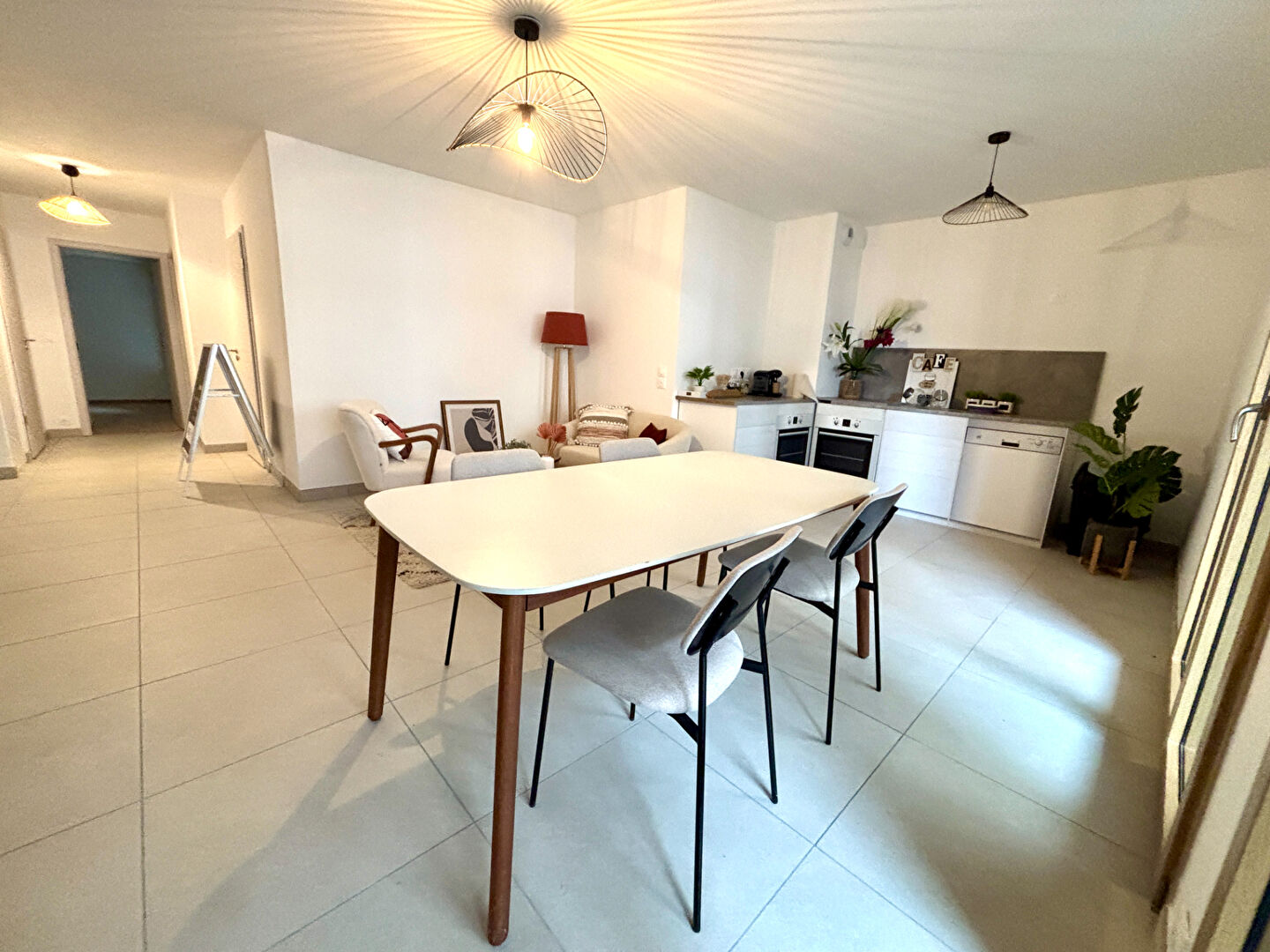 Photo Appartement T3 70m² avec terrasse de 12m² image 2/6