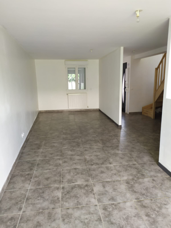 Photo A VENDRE MAISON  RECENTE T5  DREUX  A SEULEMENT 40 MIN DE VERSAILLES image 3/6