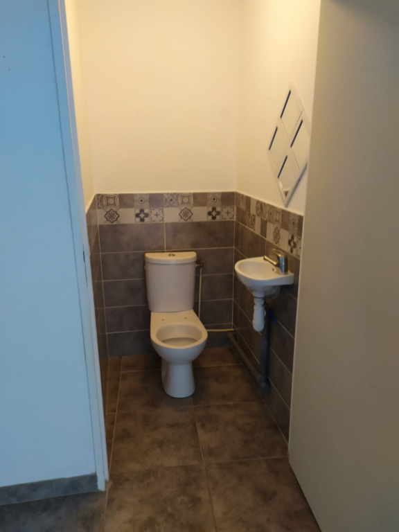 Photo A VENDRE MAISON  RECENTE T5  DREUX  A SEULEMENT 40 MIN DE VERSAILLES image 6/6