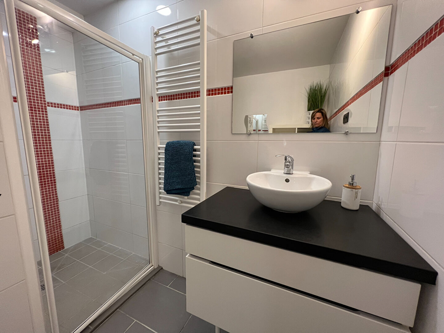 Photo T2 50m2 meublé dans une impasse calme image 3/6