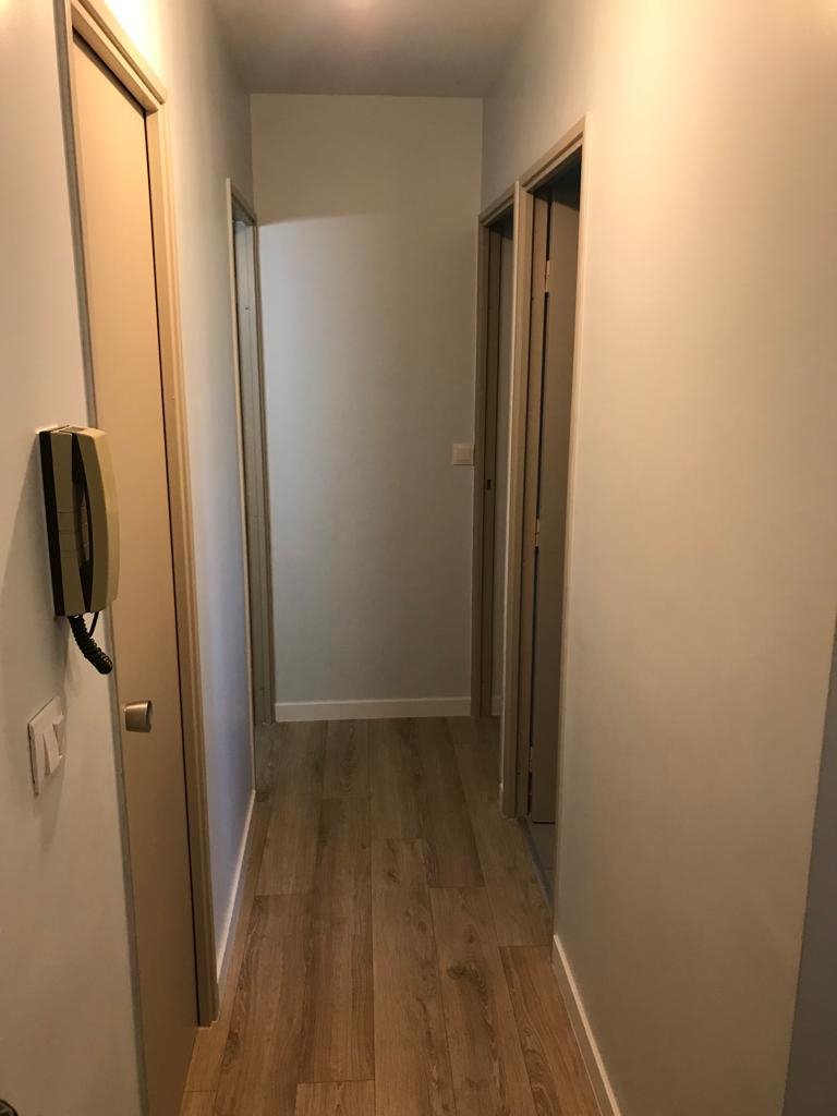 Photo T2 rénové 55m2 ° A SAISIR ° image 4/6