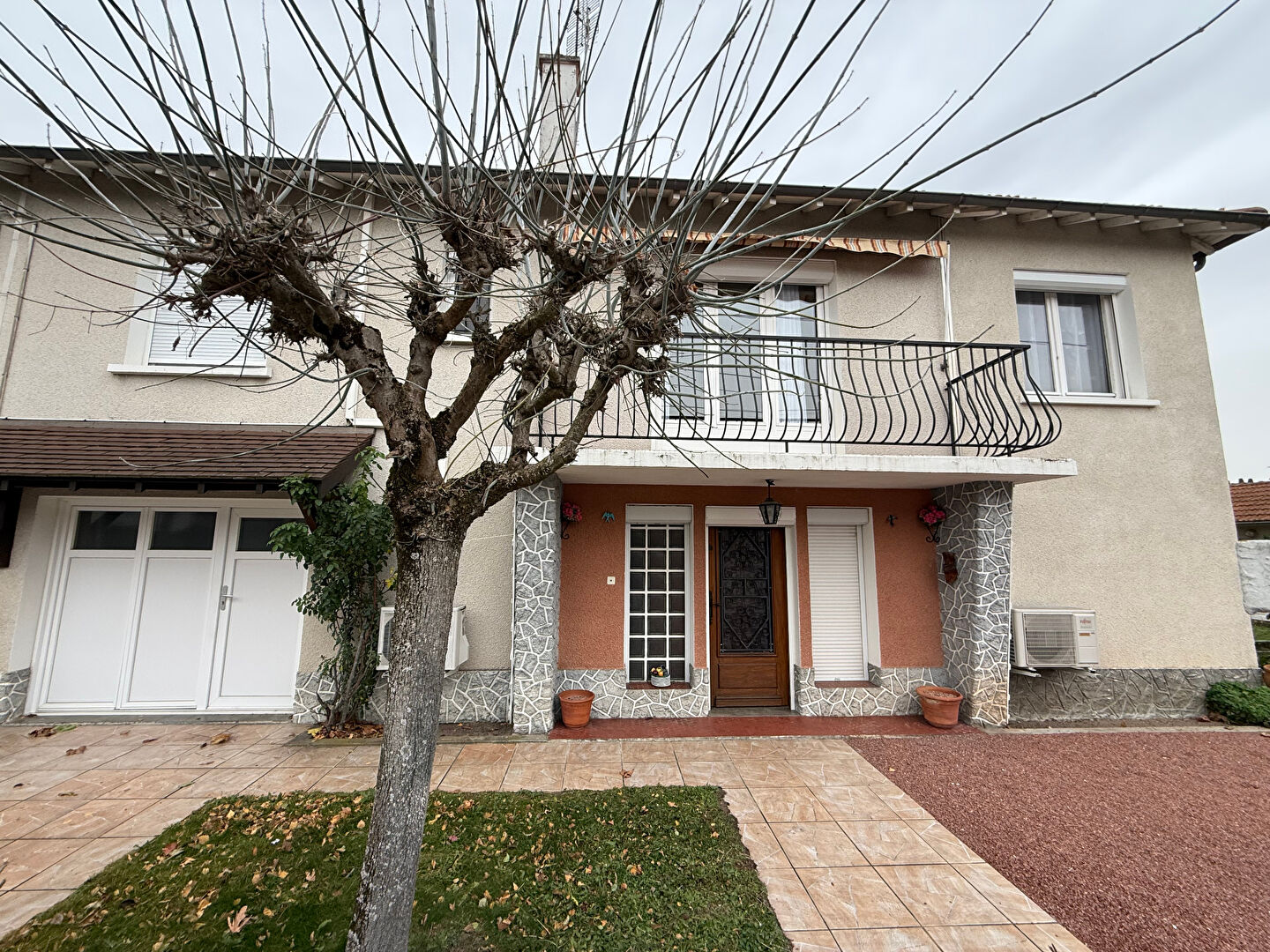 Agence immobilière de 
 DI GUSTO IMMOBILIER - DI GUSTO IMMOBILIER 
