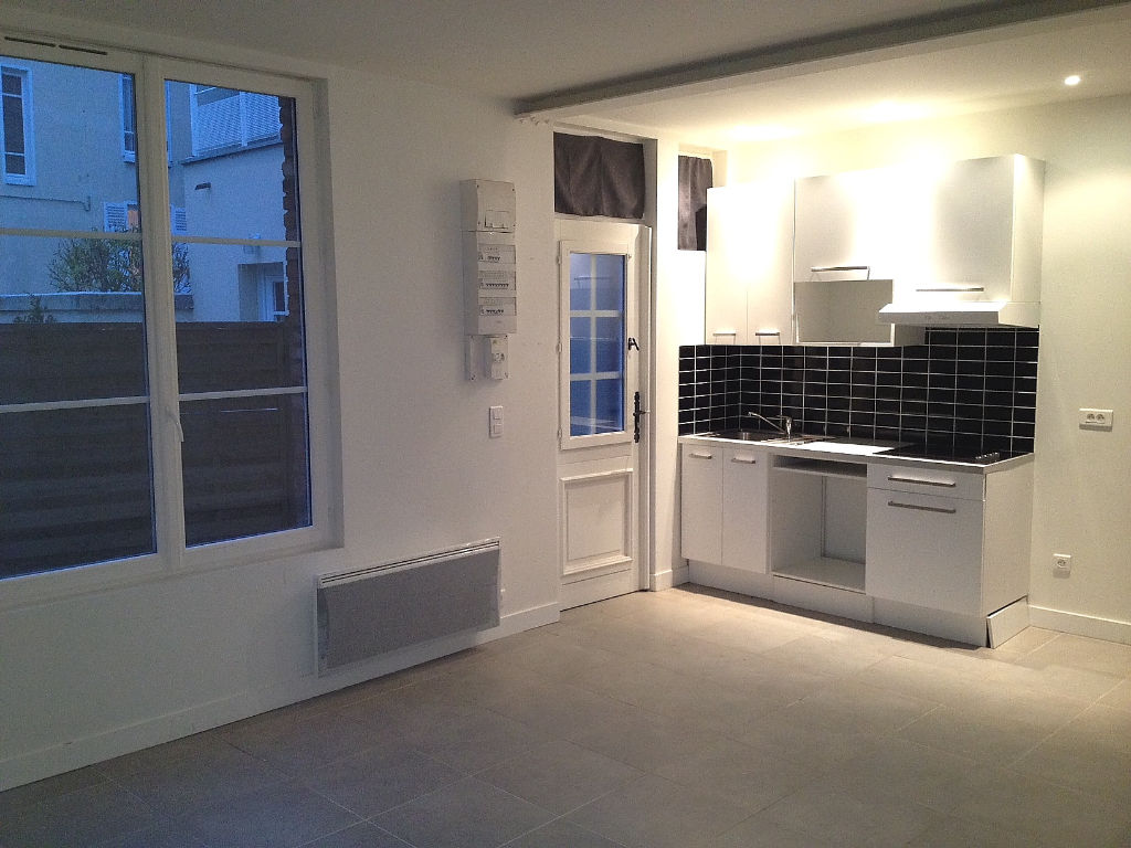 Photo Montreuil - M° Croix de Chavaux - Studio 34m² + Jardin privatif image 2/4