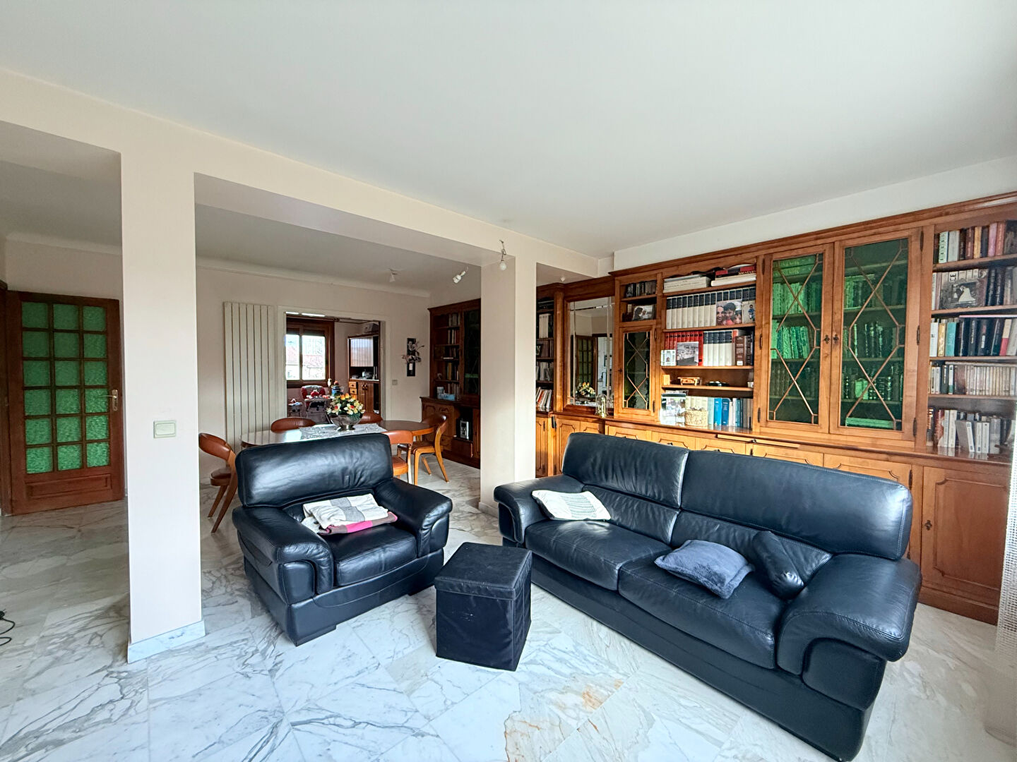 Photo Maison 6 Pièces 235m² avec jardin et dépendances image 4/6