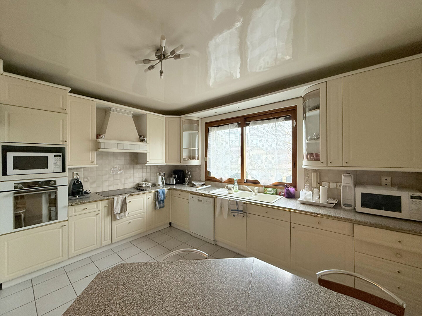 Photo Maison 6 Pièces 235m² avec jardin et dépendances image 5/6