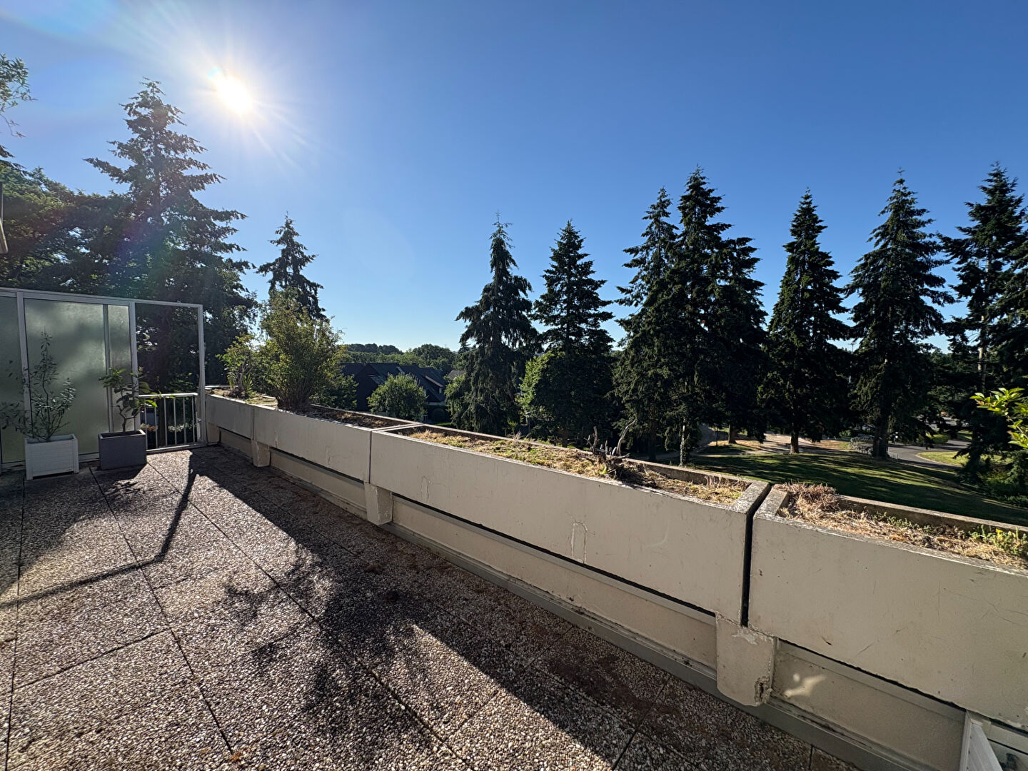 Agence immobilière de DLJ GESTION