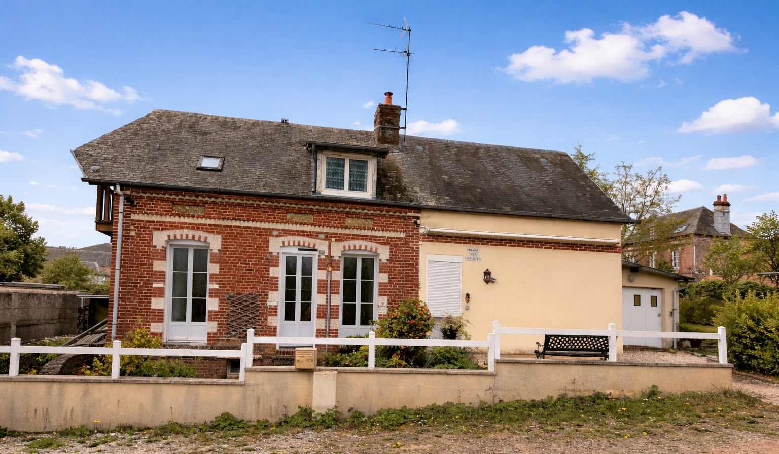 Agence immobilière de 
 DORTOMB IMMO - DORTOMB IMMO 
