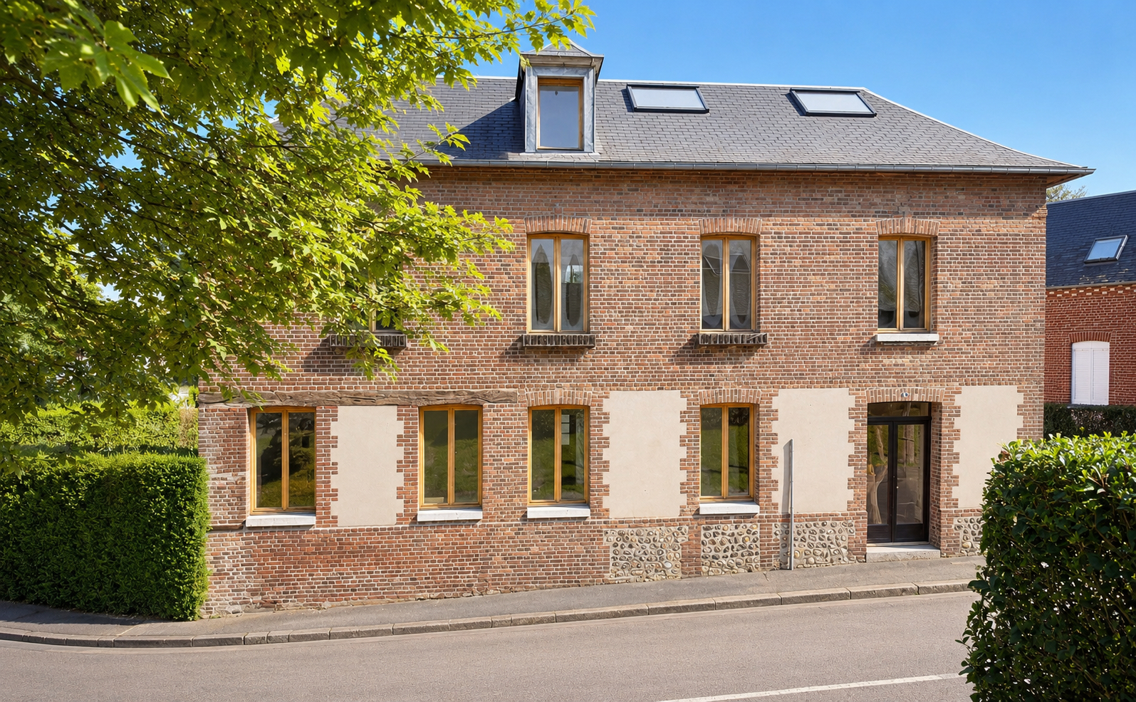 Agence immobilière de 
 DORTOMB IMMO - DORTOMB IMMO 
