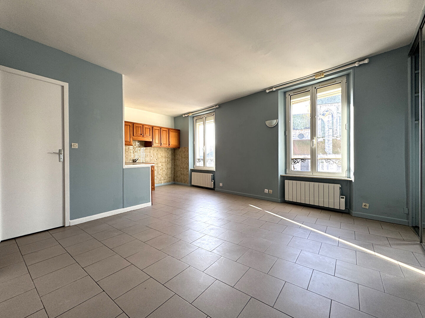 Photo Studio 27 m² - Centre Ville Dourdan image 2/4