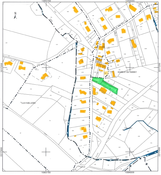 Photo Beau terrain constructible de 1315m2 image 3/3