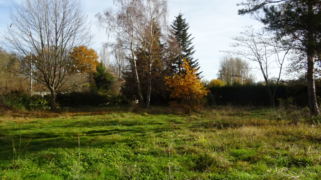 Photo Prox Pamiers Terrain de 696 m². image 1/4