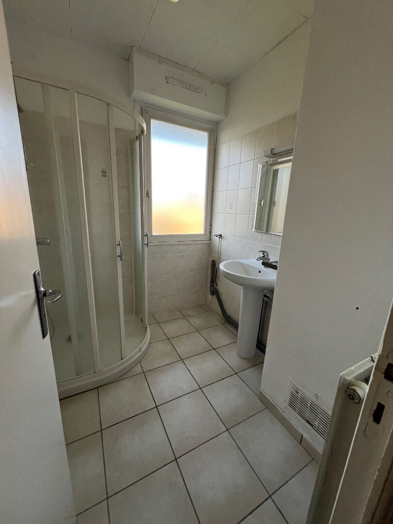 Photo APPARTEMENT T2 - LANDERNEAU image 4/6