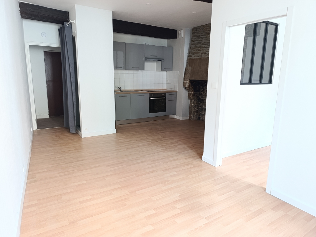 Charmant T2 rénové dans le vieux centre de Morlaix